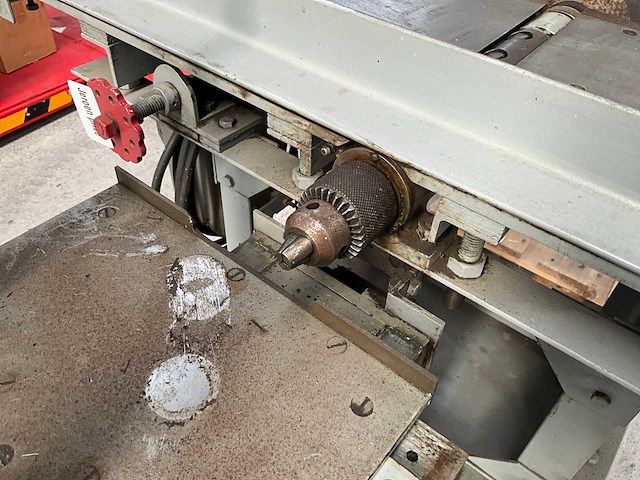 Boorconstructie/machine op metalen onderstel - afbeelding 20 van  24