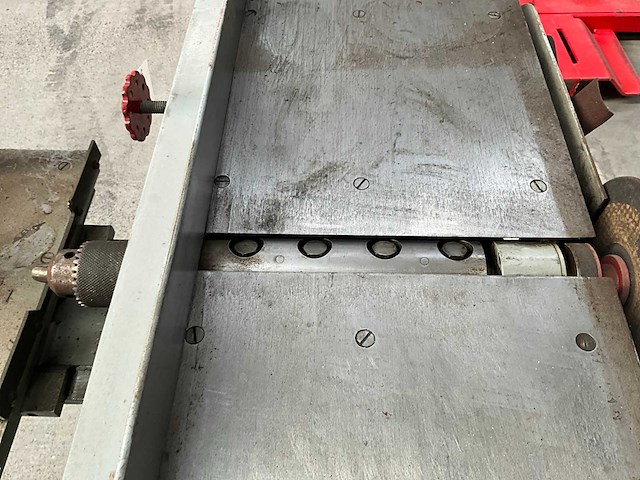 Boorconstructie/machine op metalen onderstel - afbeelding 23 van  24