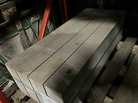 Boordsteen 4 stuks - afbeelding 2 van  2