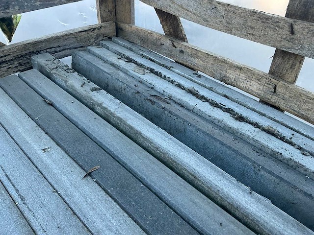 Boordsteen vinblu ca 14 lm - afbeelding 1 van  3