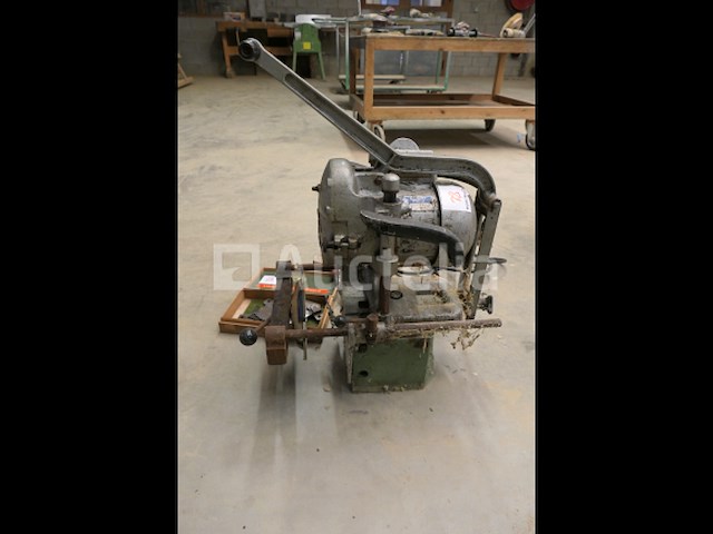 Boorgat voor reuzelpluggen + diverse inzetstukken voor elu mfs-9 frezen - afbeelding 6 van  12