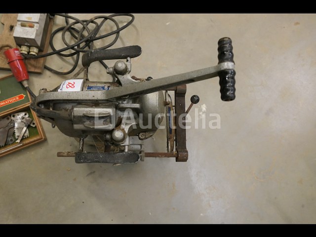 Boorgat voor reuzelpluggen + diverse inzetstukken voor elu mfs-9 frezen - afbeelding 10 van  12