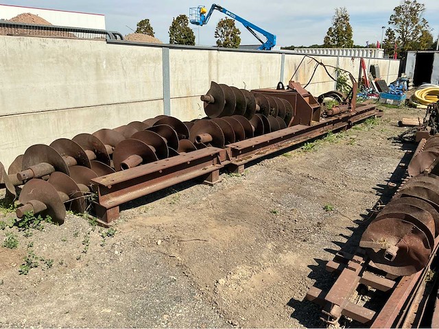 Boorinstallatie met spiralen en schot horizontale boorinstallatie - afbeelding 1 van  12