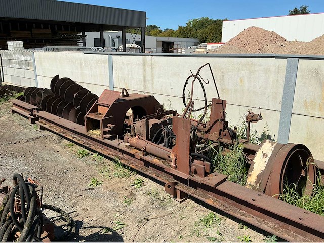 Boorinstallatie met spiralen en schot horizontale boorinstallatie - afbeelding 5 van  12