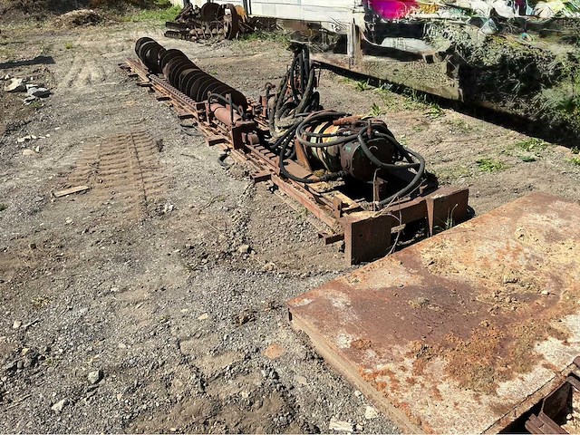 Boorinstallatie met spiralen - afbeelding 1 van  9