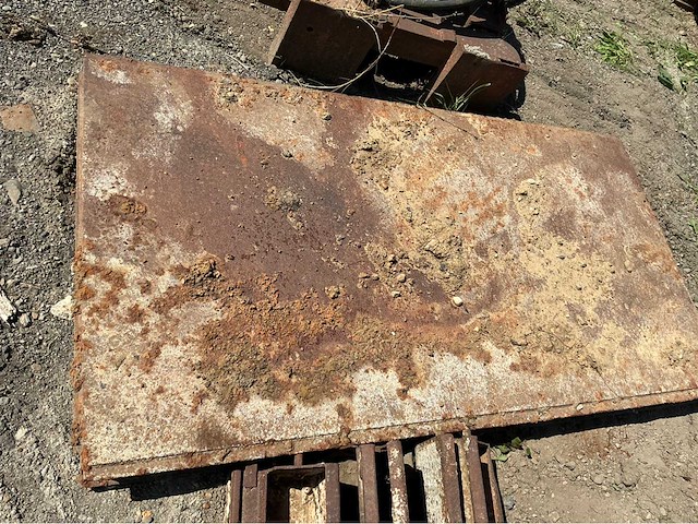 Boorinstallatie met spiralen - afbeelding 7 van  9