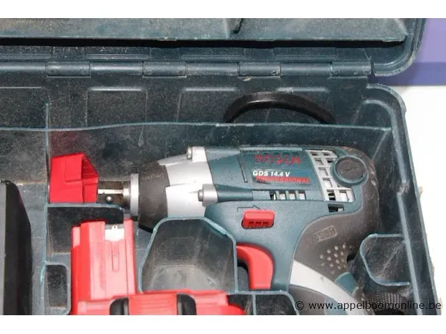 Boormachine bosch csb 550re plus accu slagmoersleutelmachine bosch gds 14.4v in koffer met lader, werking niet gekend - afbeelding 3 van  4