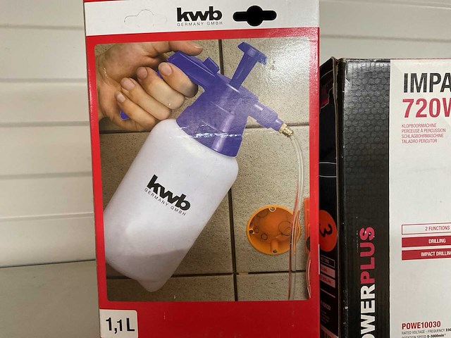 Boormachine en waterbak - afbeelding 2 van  5