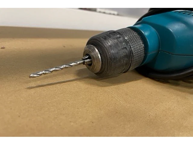 Boormachine makita - afbeelding 2 van  4