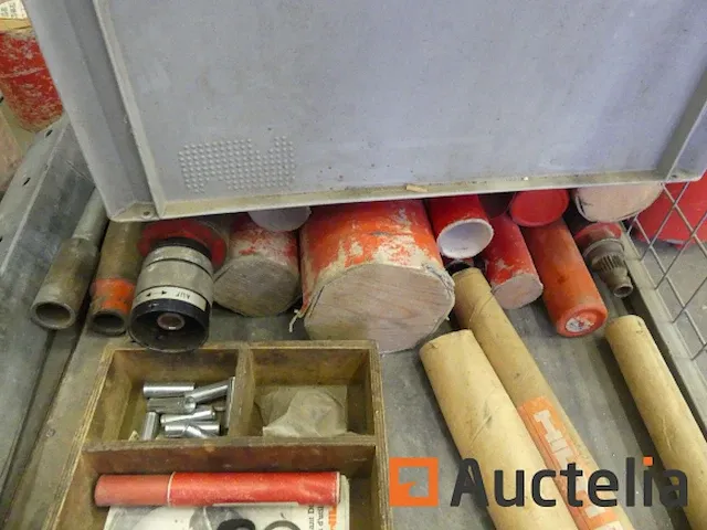 Boormachine met accessoires hilti dcm ii - afbeelding 9 van  14