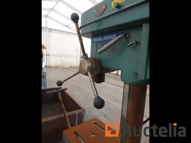 Boormachine op kolom p. gillard - afbeelding 15 van  20