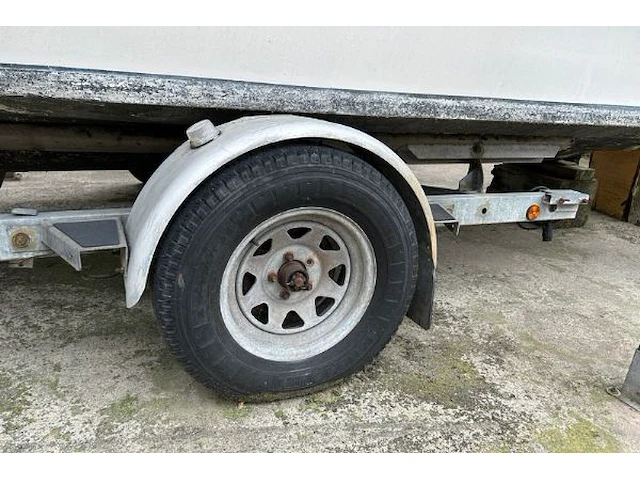 Boot met trailer familieboot - afbeelding 13 van  29