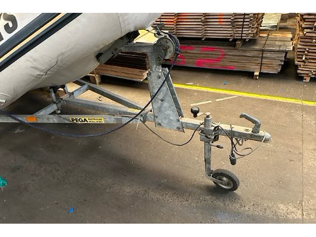Boot met trailer - afbeelding 13 van  21