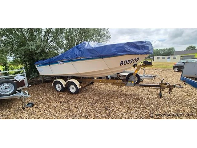 Boot - afbeelding 1 van  14
