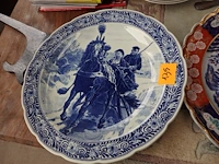 Bord delft op staander diameter 42 cm - afbeelding 1 van  3