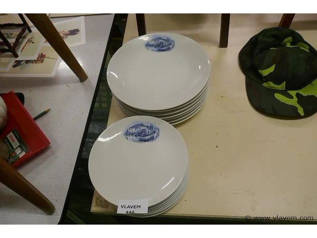 Borden en dessertbordjes - afbeelding 1 van  1