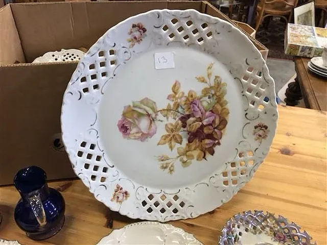 Borden en schalen - afbeelding 3 van  4
