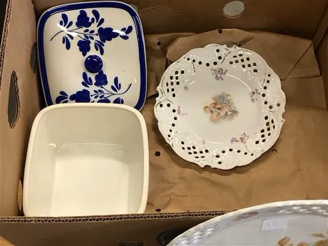 Borden en schalen - afbeelding 4 van  4