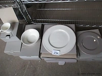 Borden set - afbeelding 1 van  2