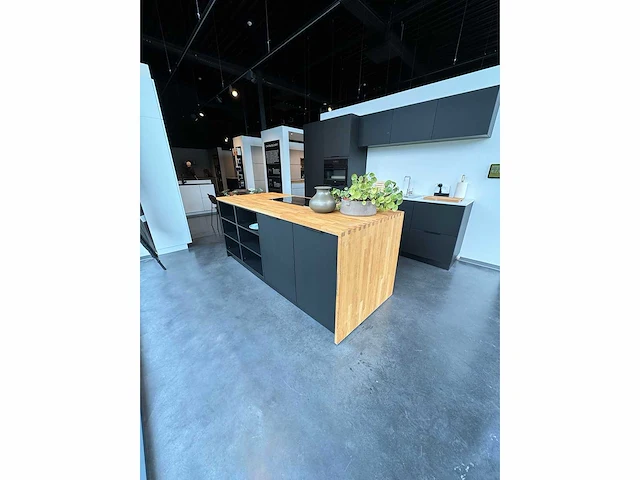 Bordo black - kitchen arrangement - afbeelding 6 van  6