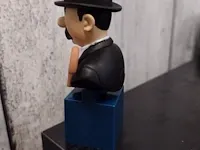 Borstbeeld detective janssen - afbeelding 3 van  4