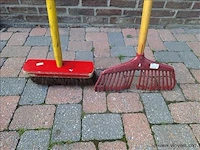 Borstel en bladhark - afbeelding 2 van  3