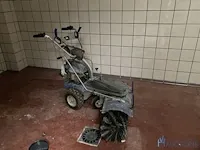Borstelmachine hbm - afbeelding 1 van  6