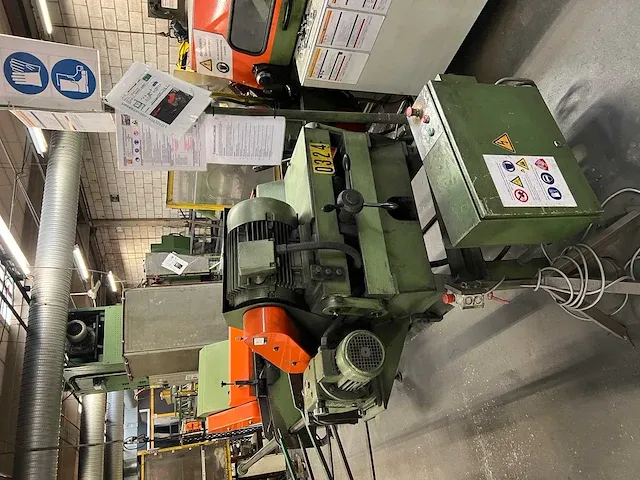 Borstelontbraam machine (nr 0324) - afbeelding 1 van  5
