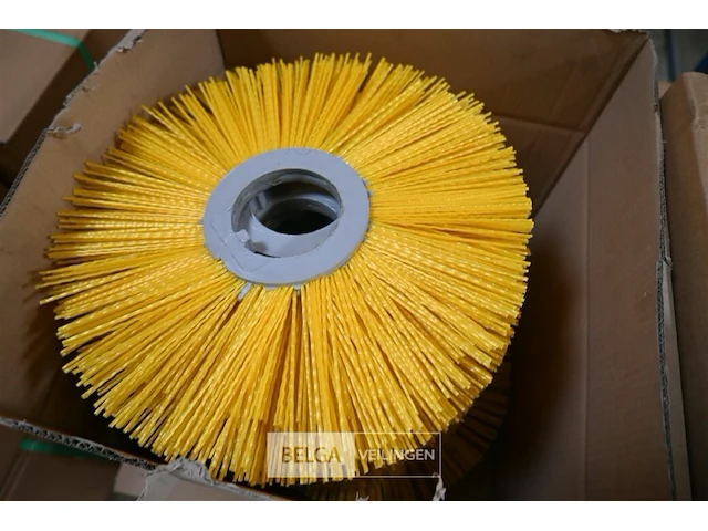 Borstels veegmachine - afbeelding 2 van  6