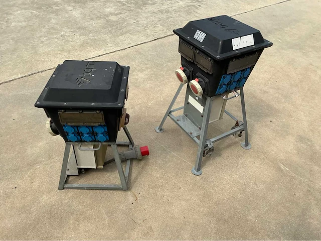 Bos electro stroomverdeelkast (2x) - afbeelding 1 van  6