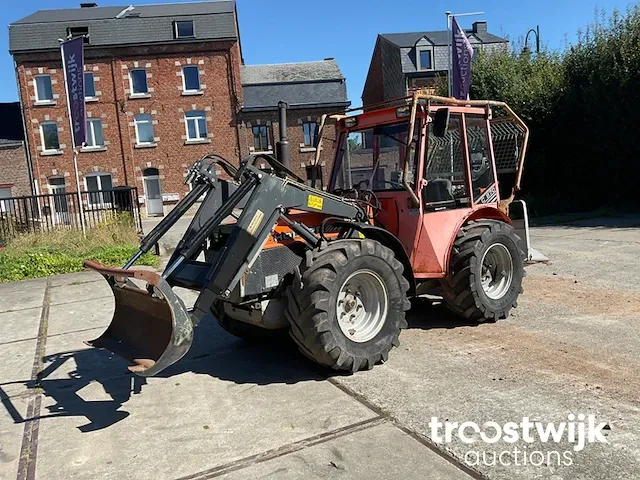 Bosbouwtractor - afbeelding 1 van  27