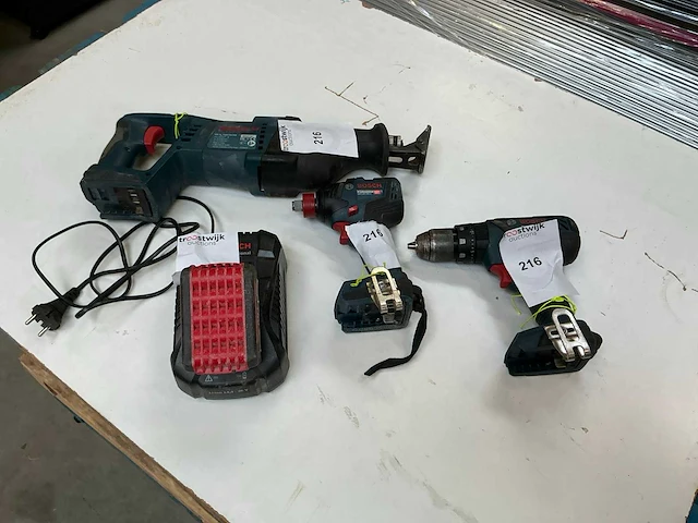 Bosch accugereedschap (3x) - afbeelding 1 van  8