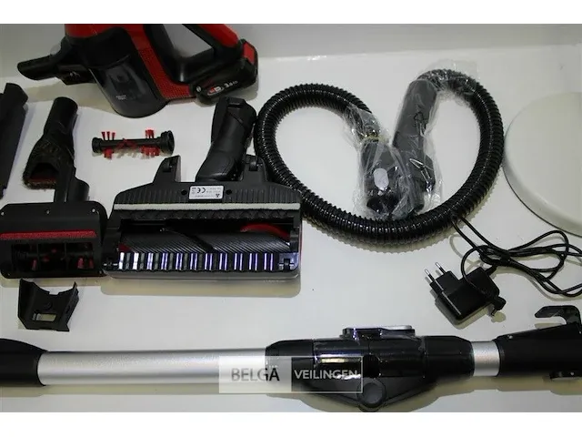 Bosch bcs711pet oplaadbare steelstofzuiger - afbeelding 4 van  5