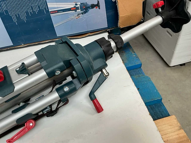 Bosch bt300 hd 3-poot statief - afbeelding 2 van  7