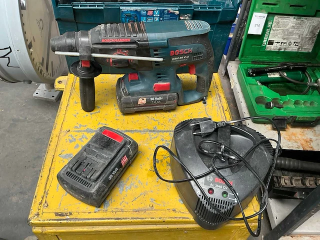 Bosch gbh 36 v-li accu boorhamer - afbeelding 1 van  4
