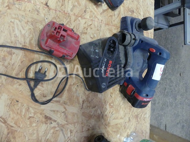 Bosch gho40.4v elektrische schaafmachine - afbeelding 1 van  8