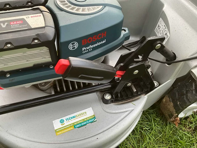 Bosch gra 53 professional grasmaaier 2x accu 36v + lader - afbeelding 4 van  16
