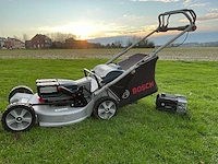 Bosch gra 53 professional grasmaaier 2x accu 36v + lader - afbeelding 1 van  16