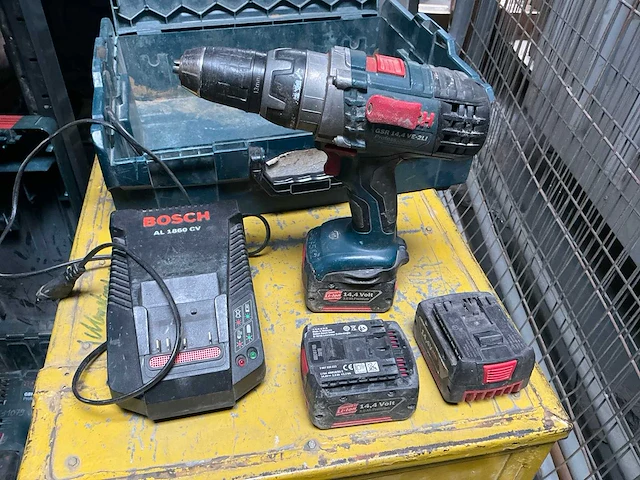 Bosch gsr 14,4 ve-2li accu boormachine - afbeelding 1 van  3