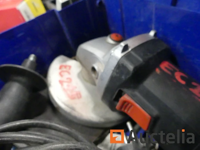Bosch gsr 18 v-110c op accu boormachine, würth ews7-125 haakse slijper - afbeelding 5 van  13