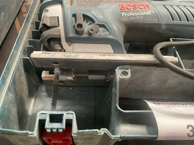 Bosch gst150bce decoupeerzaag - afbeelding 3 van  5