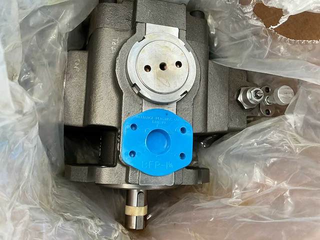 Bosch hydraulische pomp - afbeelding 1 van  5