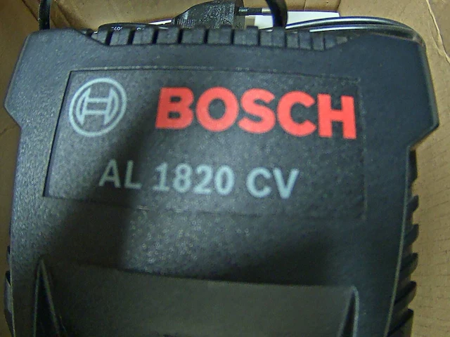 Bosch professional snellader al1820 cv li-ion 2,0a 230v eu - afbeelding 1 van  2