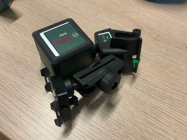 Bosch quigo kruislijnlaser - afbeelding 3 van  5