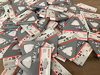 Bosch schuurpapier voor delta machine 93x93 (66x) - afbeelding 1 van  5