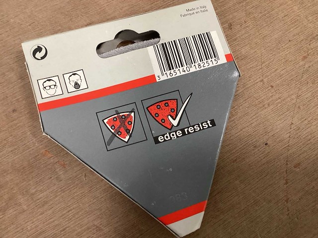 Bosch schuurpapier voor delta machine 93x93 (77x) - afbeelding 3 van  5