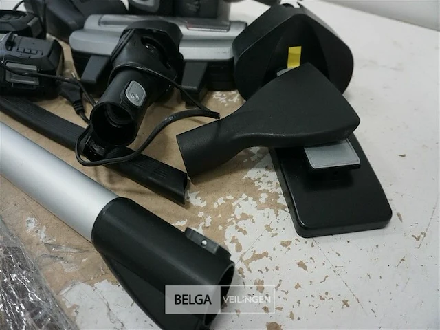 Bosch unlimited serie 8 steelstofzuiger - afbeelding 3 van  6