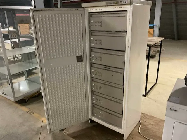 Bosch vriezer - afbeelding 3 van  7