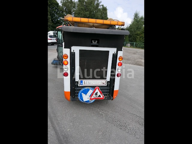 Boschung s2 knikgestuurde veegwagen - afbeelding 8 van  40