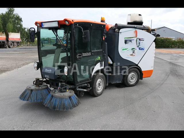 Boschung s2 knikgestuurde veegwagen - afbeelding 1 van  40